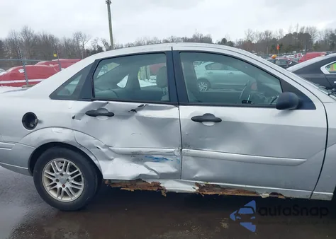 2002 Ford Focus Se z USA, uszkodzony, nr VIN 1FAFP34332W280014